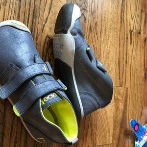 Plae Lou Chukka boots Metallic Grey Size 3 NEW